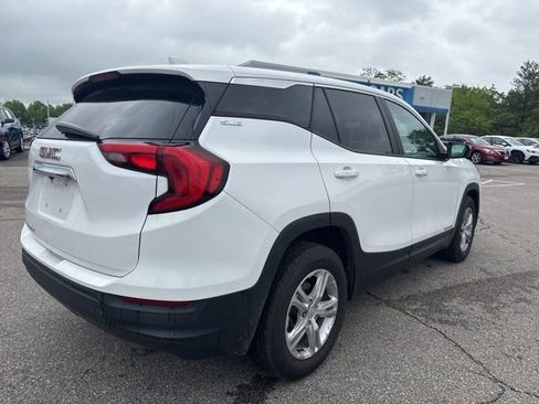 Used 2021 GMC Terrain SLE FWD image 3