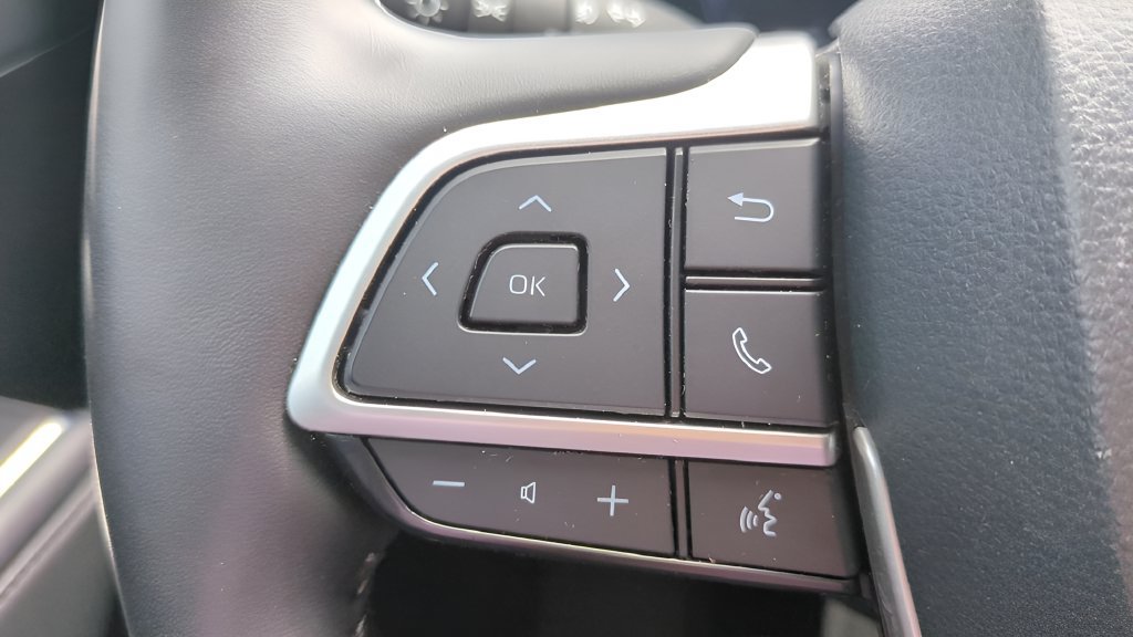 Used 2024 Toyota Highlander Limited FWD image 22