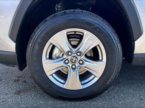 Used 2025 Toyota RAV4 XLE image 7