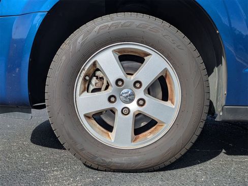 Used 2010 Dodge Grand Caravan Hero w/ Popular Equipment Group image 8