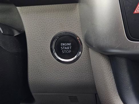 Used 2015 Toyota Highlander Limited FWD image 34