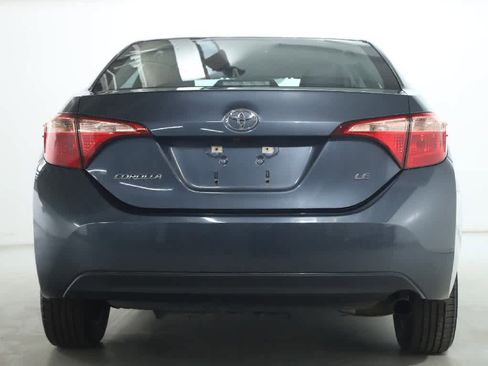 Used 2018 Toyota Corolla LE image 38