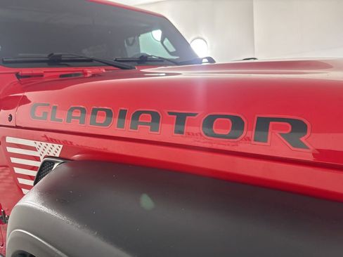 Used 2020 Jeep Gladiator Sport w/ Quick Order Package 24S image 31