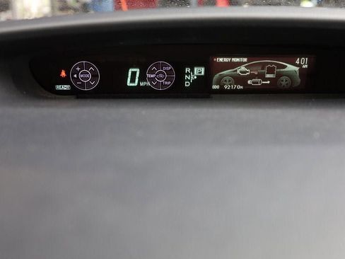 Used 2014 Toyota Prius Three image 24