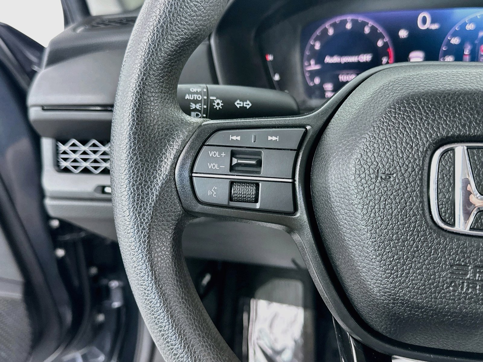 Used 2024 Honda Accord LX image 13