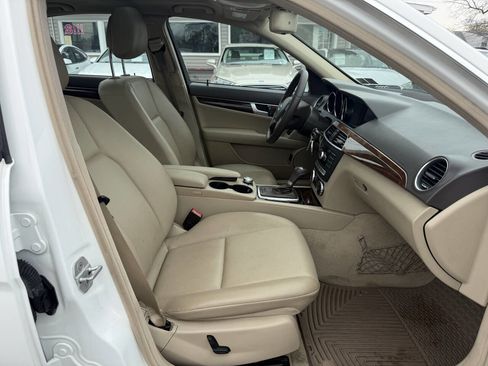 Used 2013 Mercedes-Benz C 300 4MATIC Sedan image 12