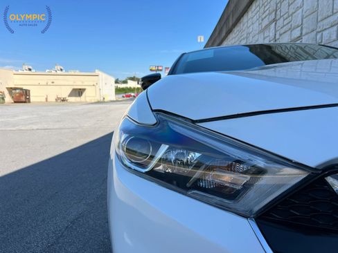 Used 2016 Nissan Maxima SR FWD image 15