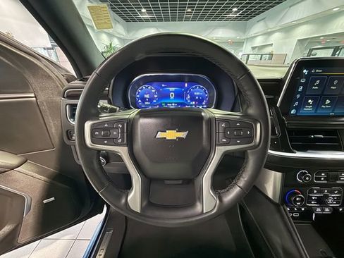 Used 2024 Chevrolet Tahoe Premier AWD/4WD image 17