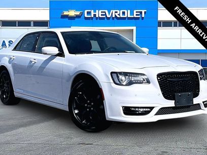 Used 2023 Chrysler 300 Touring L w/ Comfort Group