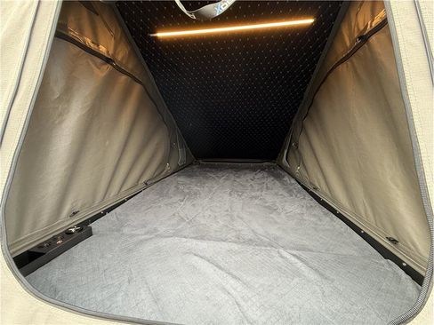 Used 2017 Toyota Tacoma TRD Off-Road w/ Tow Package (A/T) image 23