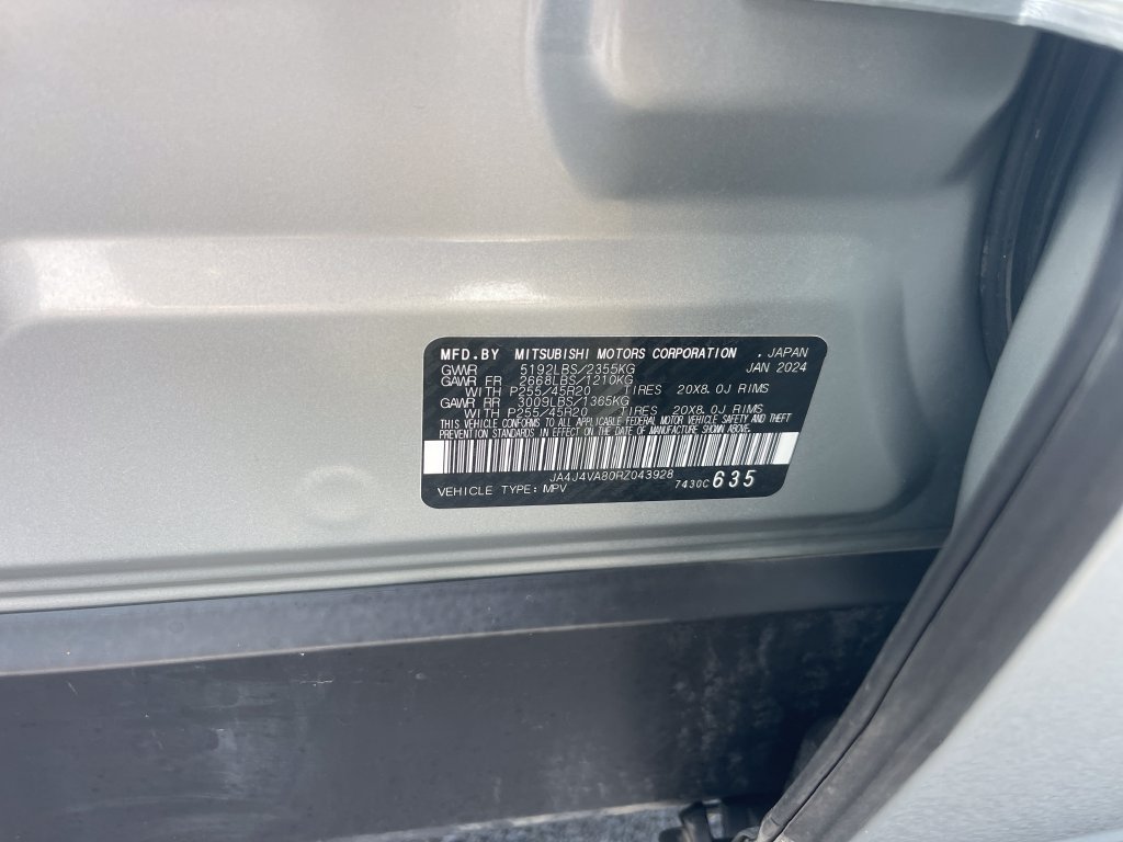 Used 2024 Mitsubishi Outlander SE AWD/4WD image 25