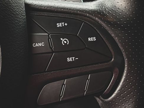 Used 2019 Dodge Charger SXT AWD/4WD image 12