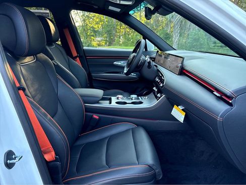 New 2026 Genesis GV70 3.5T Sport Advanced AWD/4WD image 22