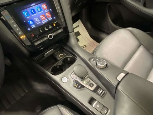Used 2021 INFINITI QX50 Luxe image 17