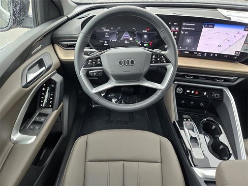 New 2025 Audi Q5 2.0T Premium Plus image 13