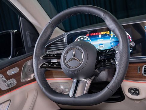 New 2026 Mercedes-Benz GLS 450 4MATIC image 16