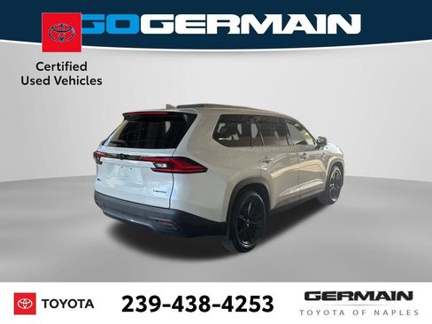 Used 2024 Toyota Grand Highlander FWD image 9