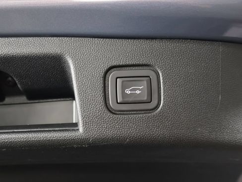 Used 2024 Chevrolet Blazer EV LT AWD/4WD image 21