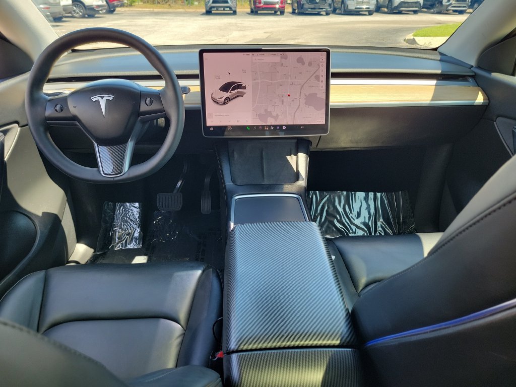 Used 2022 Tesla Model Y Long Range AWD/4WD image 12