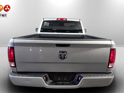 Used 2017 RAM 1500 Express image 8