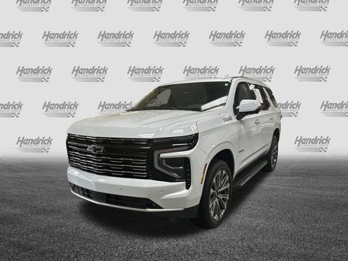 Used 2026 Chevrolet Tahoe High Country w/ Sun And Tow Package AWD/4WD image 5