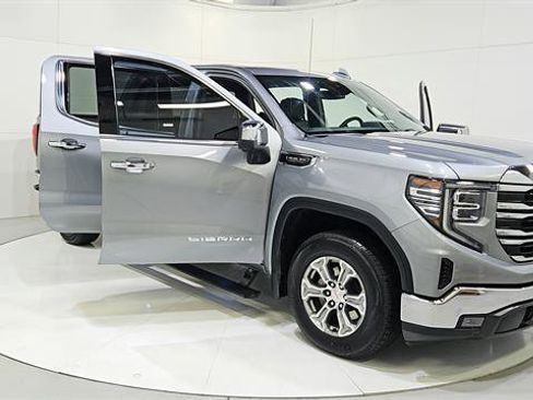 Used 2024 GMC Sierra 1500 SLT RWD image 29
