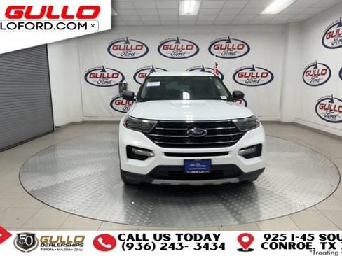 Certified 2021 Ford Explorer XLT w/ Equipment Group 202A RWD image 3