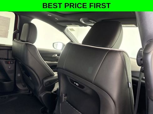 New 2027 Chrysler Pacifica Limited AWD/4WD image 13