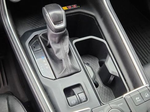 Used 2025 Toyota Grand Highlander XLE image 24