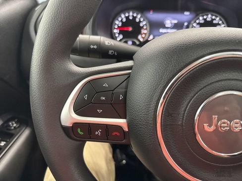 Used 2023 Jeep Renegade Latitude w/ Sun/Sound Group AWD/4WD image 23
