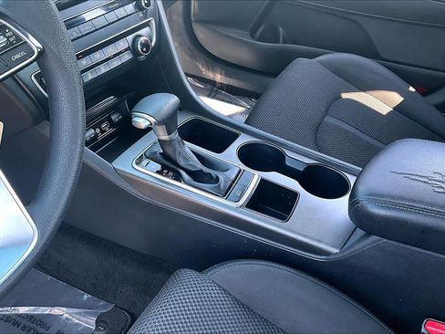 Used 2019 Kia Optima LX FWD image 16