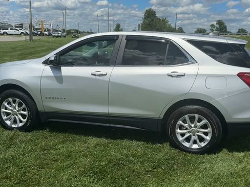 Used 2021 Chevrolet Equinox LT AWD/4WD image 4
