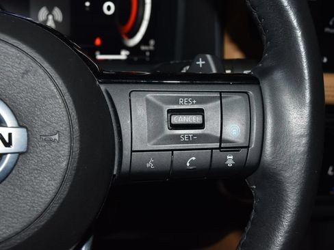 Used 2021 Nissan Rogue Platinum FWD image 10
