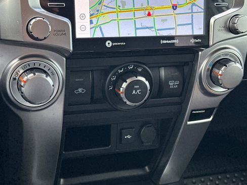 Used 2021 Toyota 4Runner SR5 Premium image 20