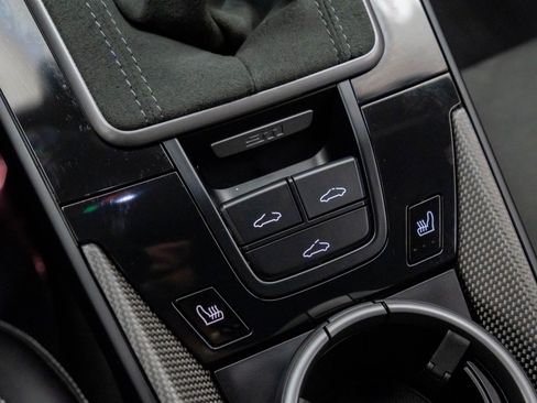 Certified 2024 Porsche 911 Carrera GTS image 20