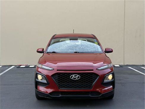 Used 2020 Hyundai Kona SE image 2