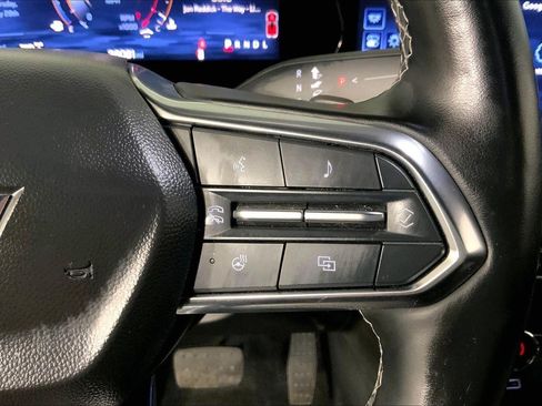 Used 2024 Chevrolet Traverse LT AWD/4WD image 19