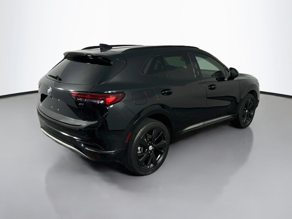 Used 2021 Buick Envision Essence w/ Sport Touring Package FWD image 7