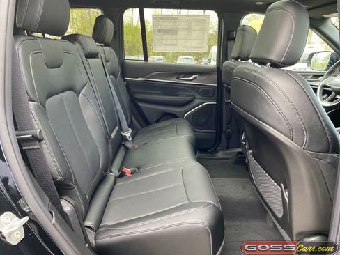 New 2026 Jeep Grand Cherokee Limited AWD/4WD image 8