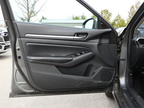 Used 2023 Nissan Altima 2.5 SV image 20