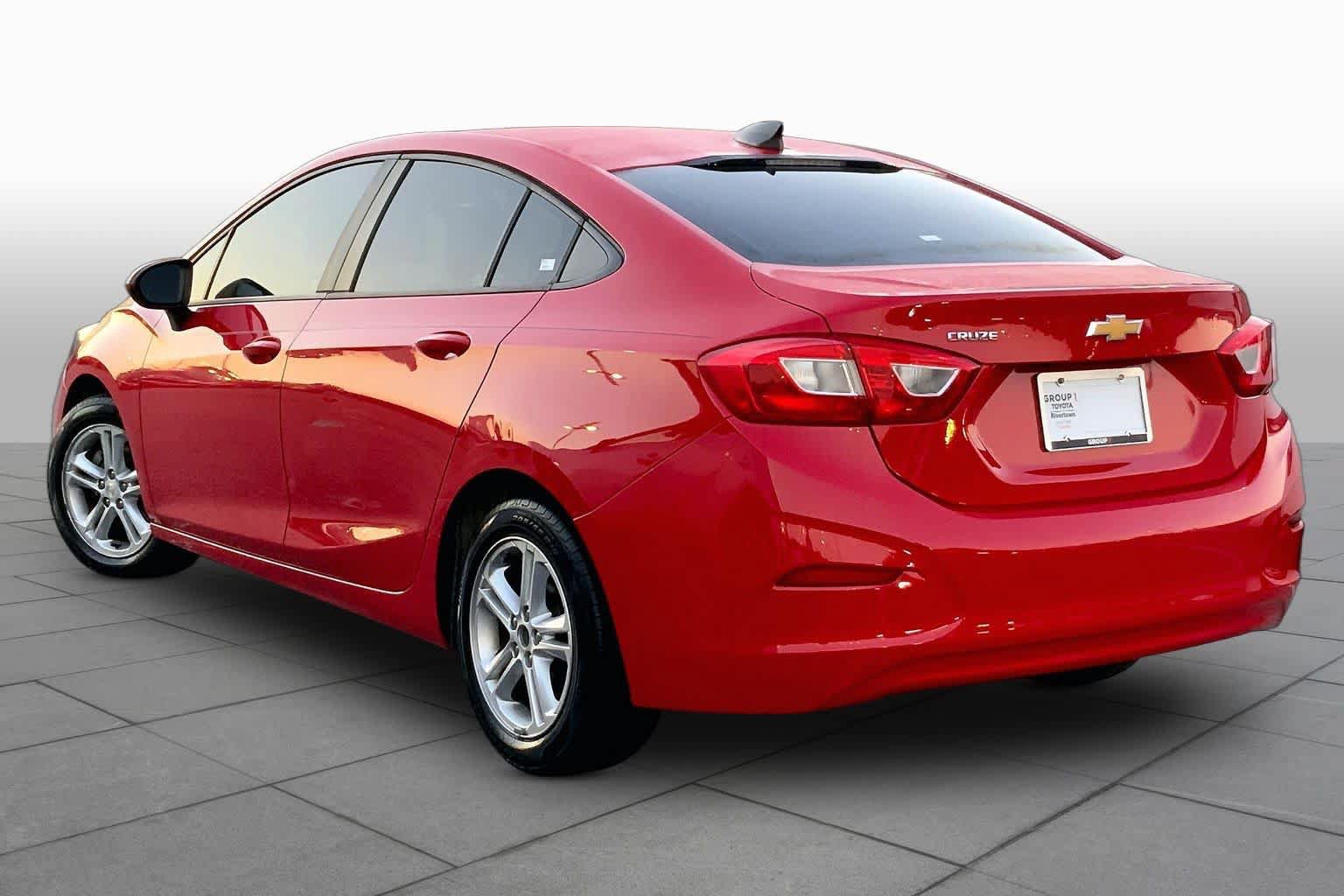 Used 2017 Chevrolet Cruze LS FWD image 11
