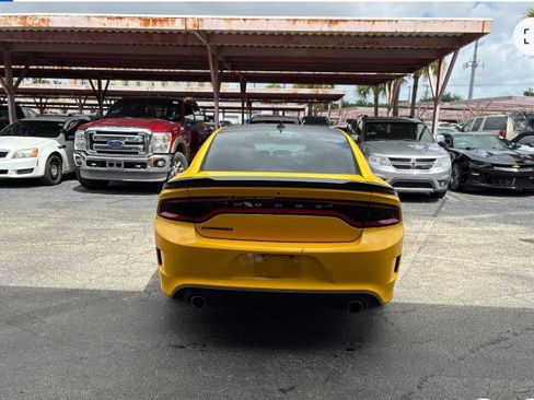 Used 2018 Dodge Charger R/T image 6