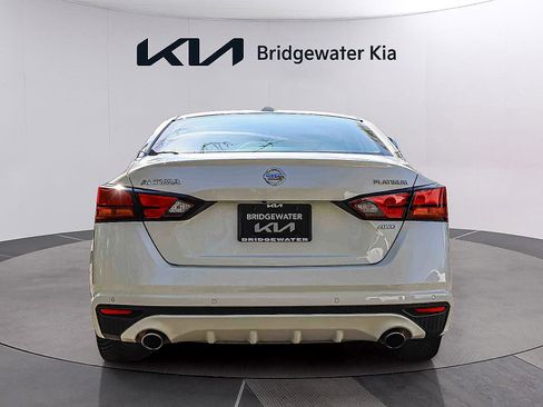 Used 2019 Nissan Altima 2.5 Platinum AWD/4WD image 6