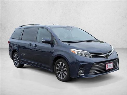 Used 2019 Toyota Sienna Limited Premium AWD/4WD image 3