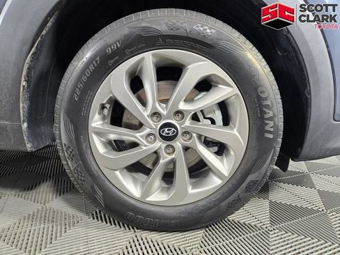 Used 2017 Hyundai Tucson SE w/ SE Popular Package 02 FWD image 12