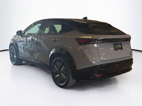 Used 2024 Nissan Ariya AWD image 5