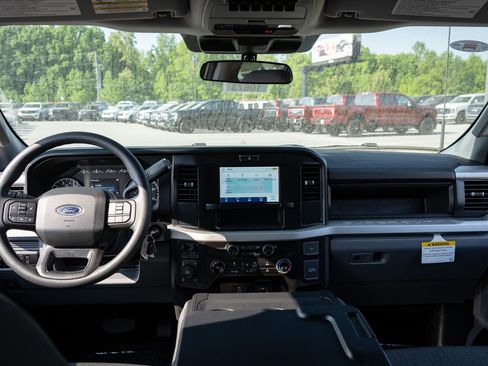 New 2026 Ford F250 XL w/ STX Appearance Package AWD/4WD image 19