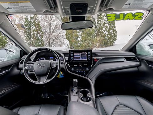 Used 2021 Toyota Camry SE image 13