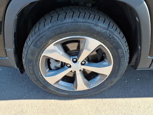 Used 2019 Jeep Cherokee Limited w/ Trailer Tow Group image 10