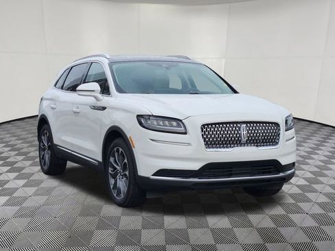 Used 2022 Lincoln Nautilus Reserve image 2